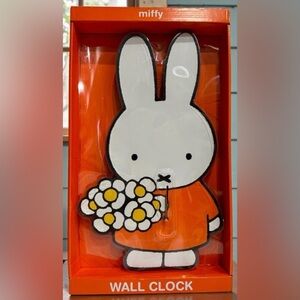 MIFFY Figure Analog Clock Orange Miffy with Flowers NWT in Box